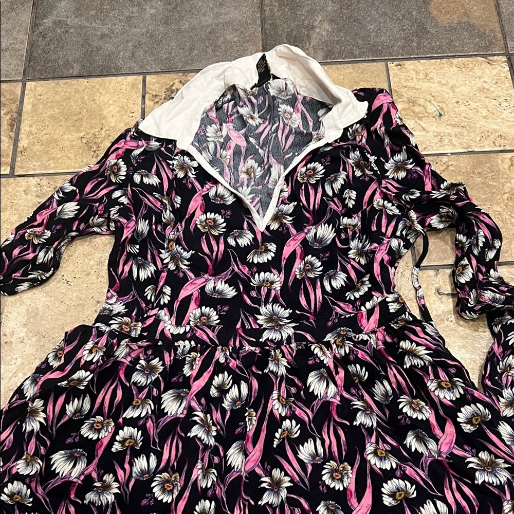 Forever 21 Floral Patterned Dress